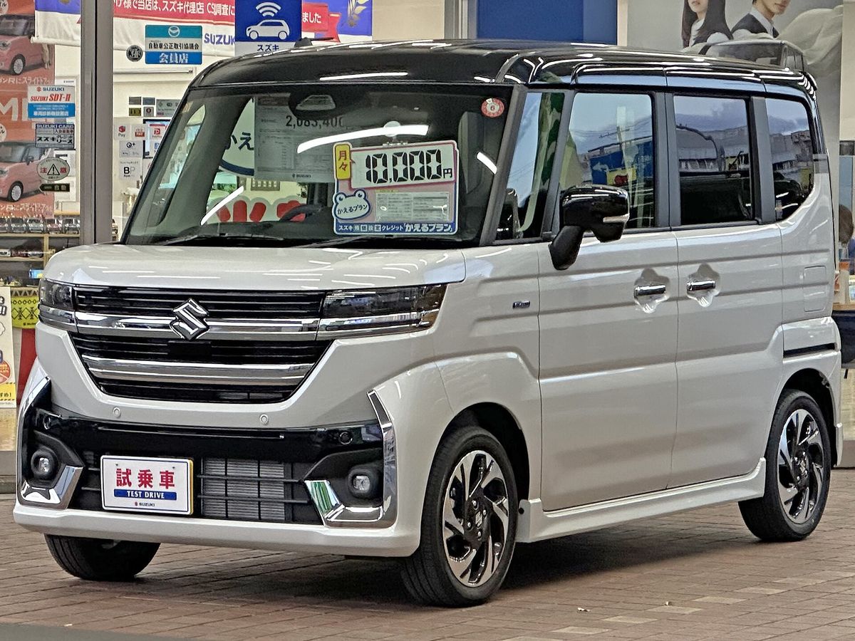 Suzuki Spacia Custom Hybrid XS (Japanese-market model, launched in Japan November 2023)